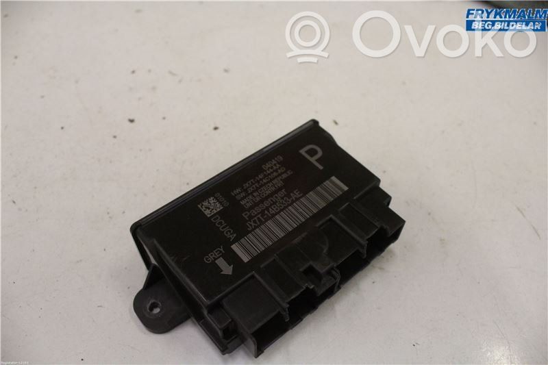 Ford Focus Door control unit/module 