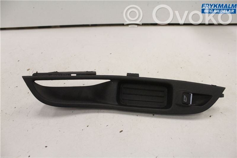 Ford Focus Electric window control switch 