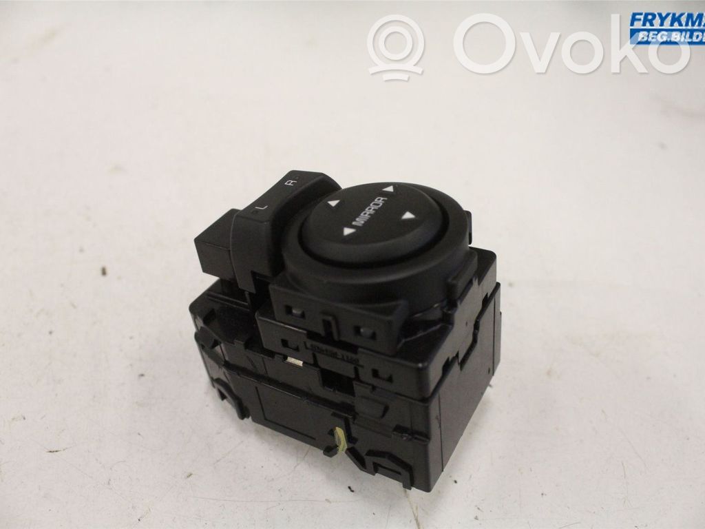 KIA Rio Wing mirror switch 