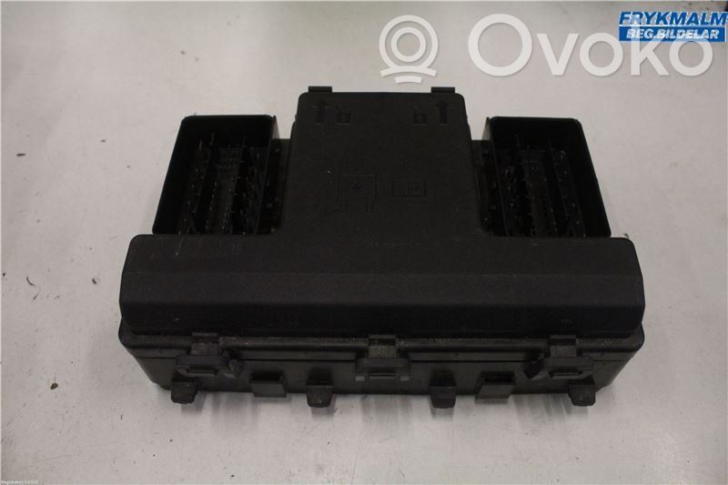 Ford Mondeo MK V Fuse module 
