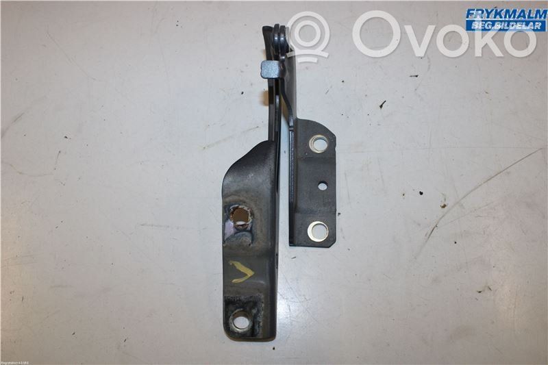 Mitsubishi Outlander Konepellin saranat 