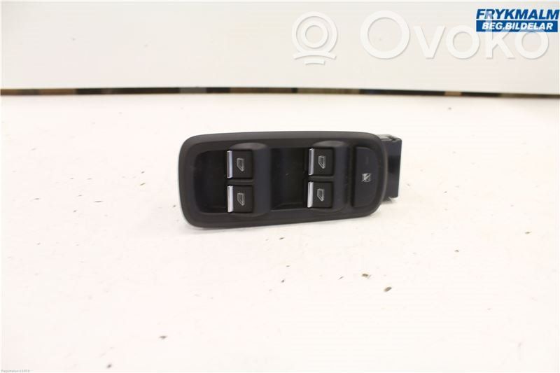Electric window control switch   1902146,EN1514A132AA