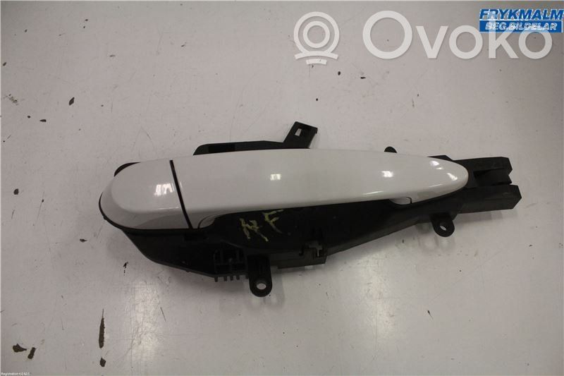 BMW X1 E84 Etuoven ulkokahva 