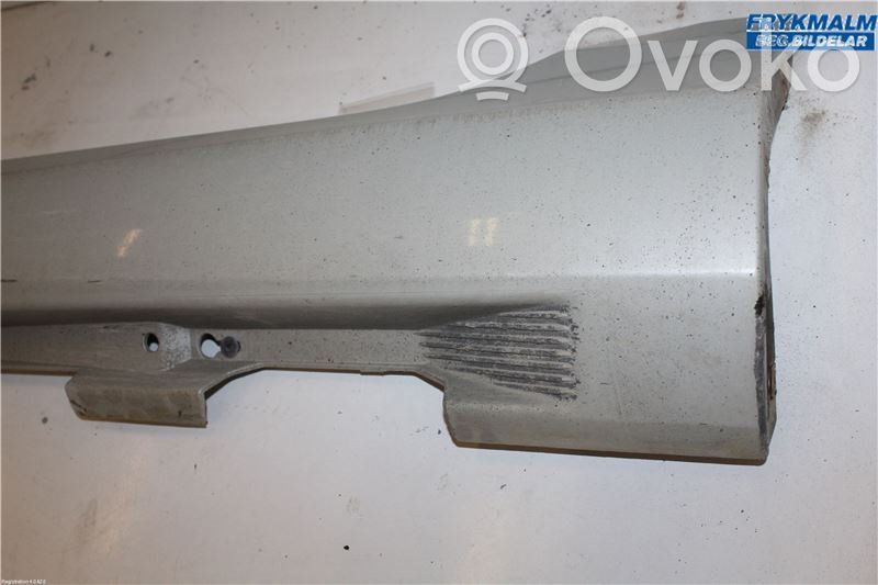 Volvo V60 Vidurinė slidė 