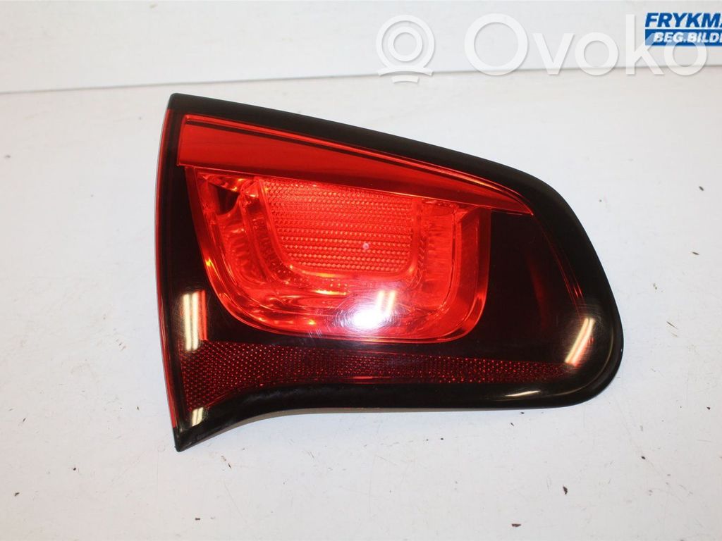 Citroen C3 Aizmugurējais lukturis pārsegā 