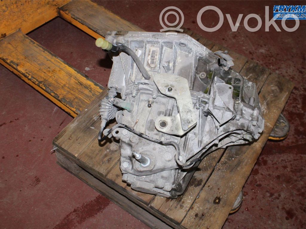 Dacia Duster Scatola del cambio manuale a 6 velocità 