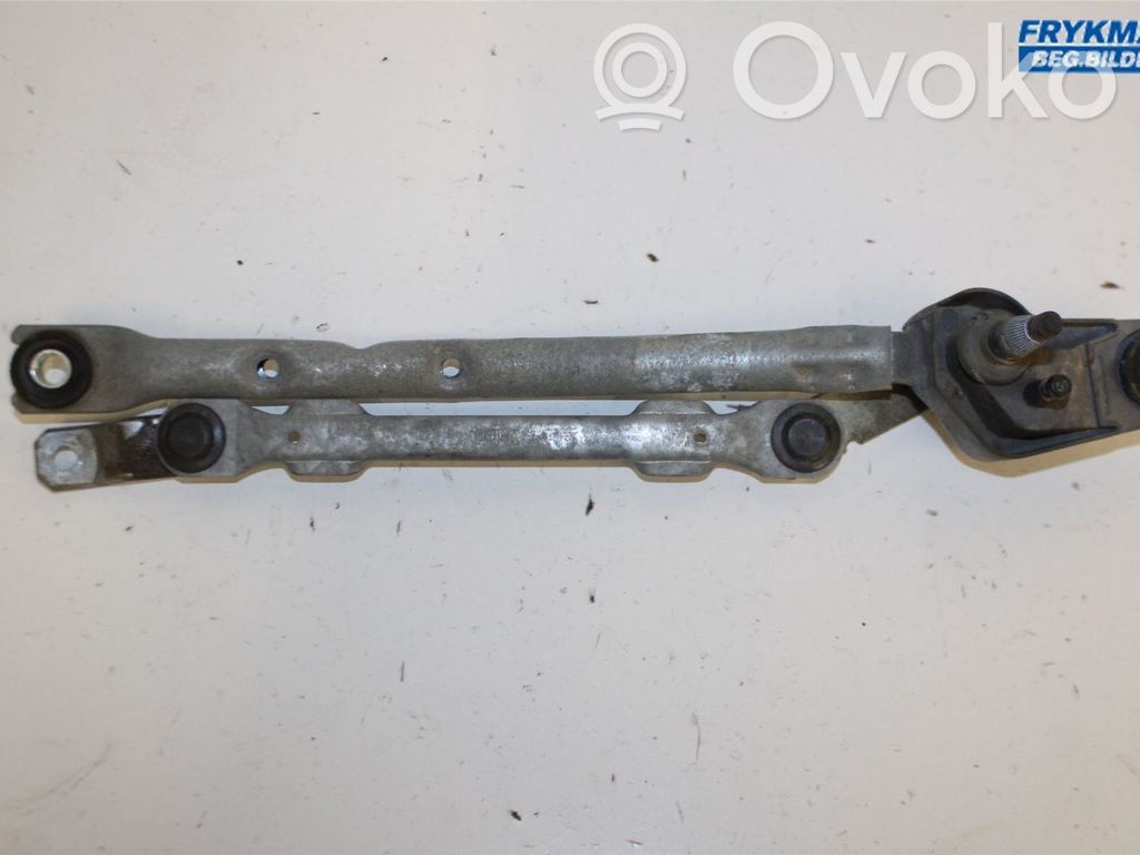 Peugeot 107 Front wiper linkage 