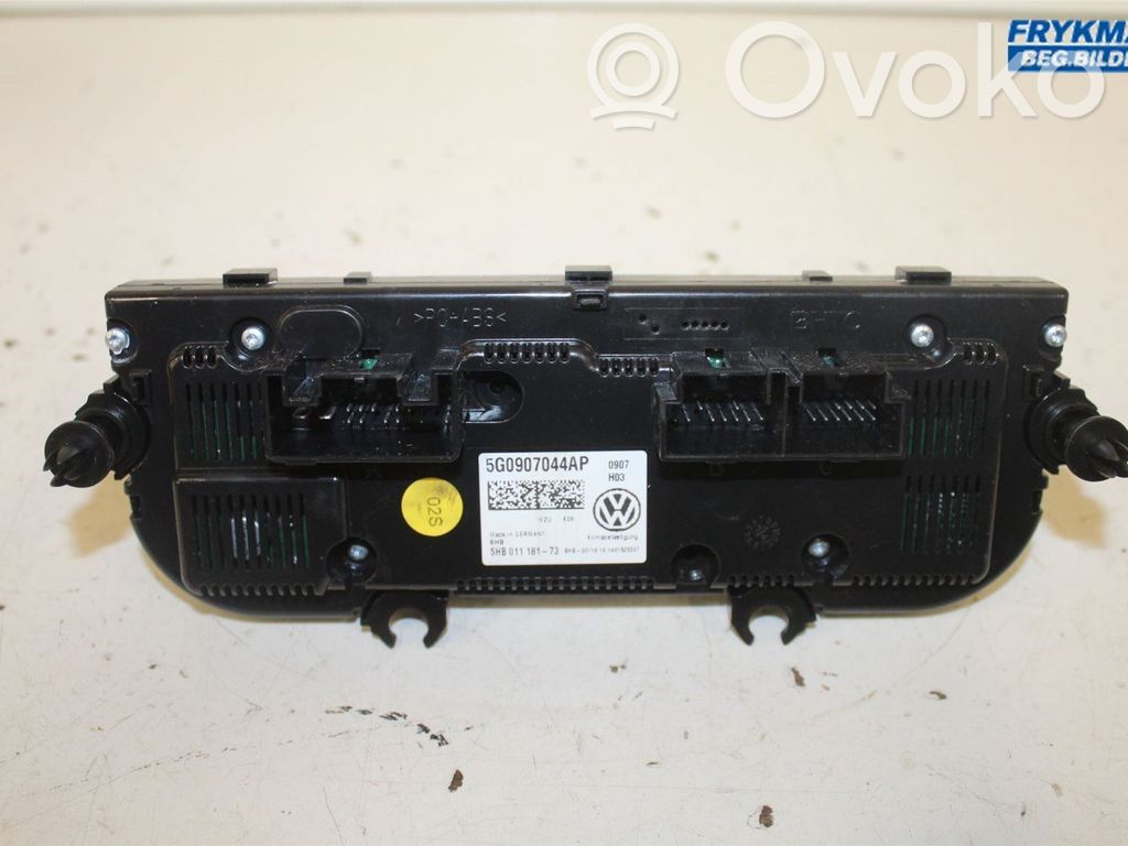 Volkswagen Golf VII Panel klimatyzacji 