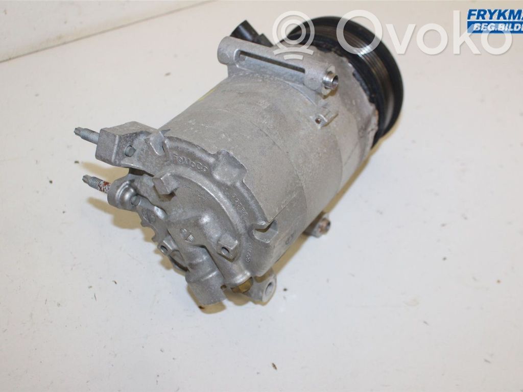 Ford Focus Air conditioning (A/C) compressor (pump) 