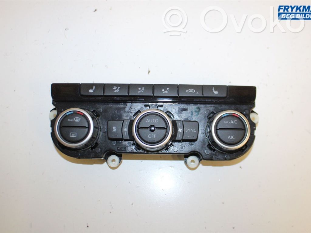 Volkswagen PASSAT B7 Panel klimatyzacji 