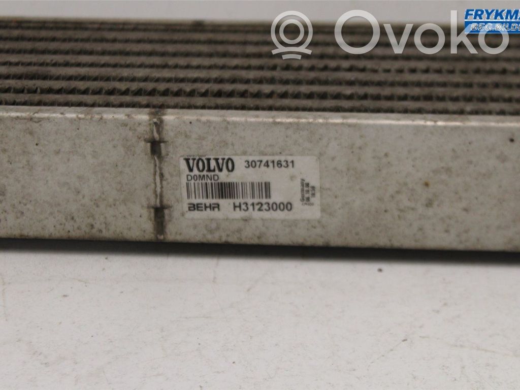 Volvo V50 Interkūlerio radiatorius 