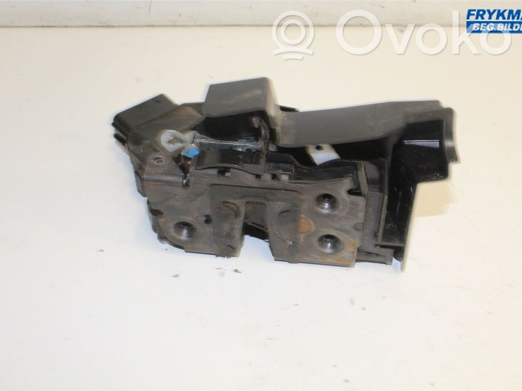 Ford Focus Front door lock 