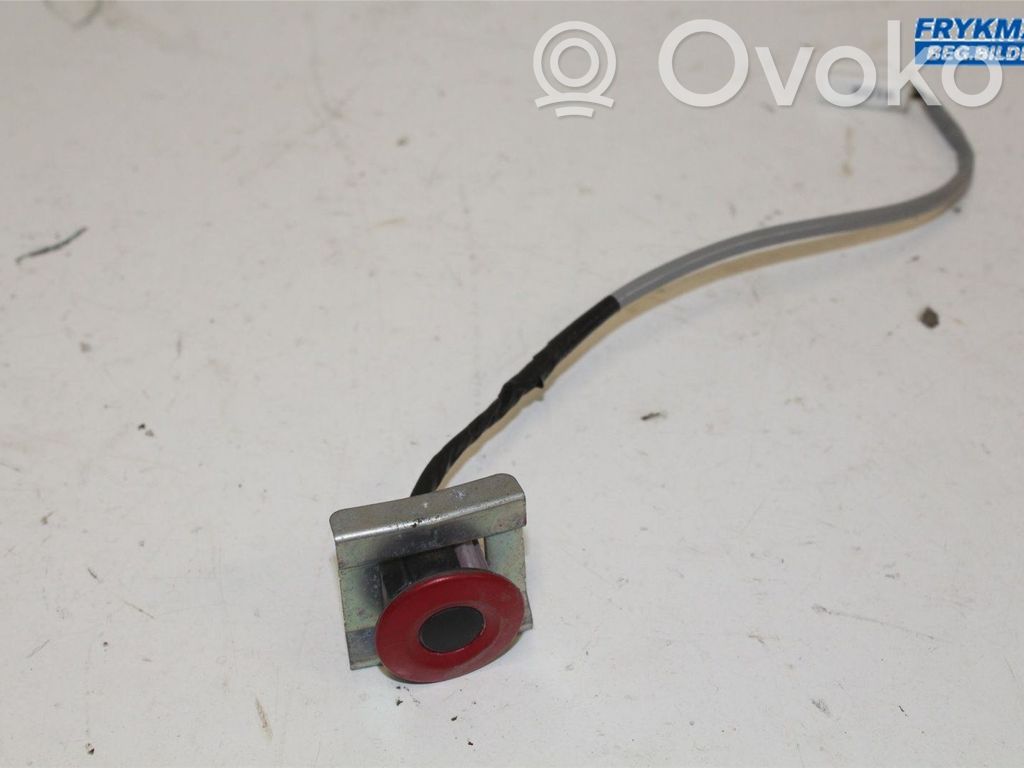 Mazda 3 II Tailgate/boot open switch button 