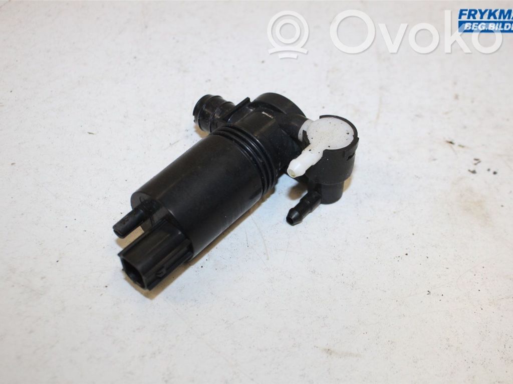 Ford Fiesta Windscreen/windshield washer pump 