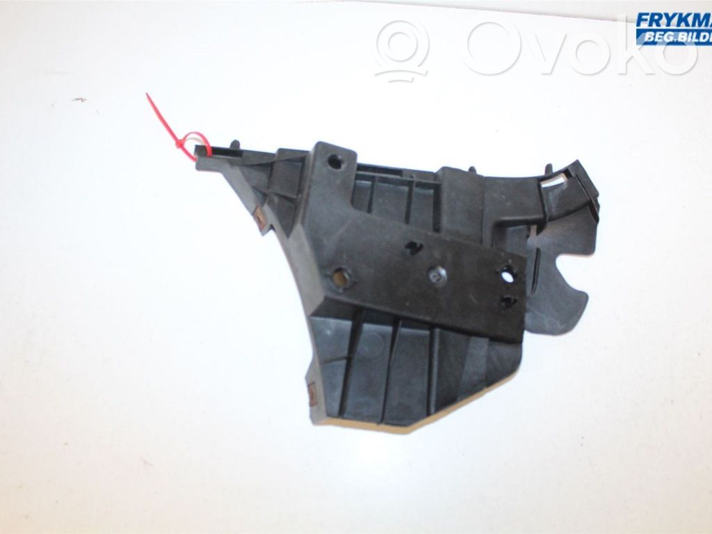 Volvo S80 Front bumper mounting bracket 
