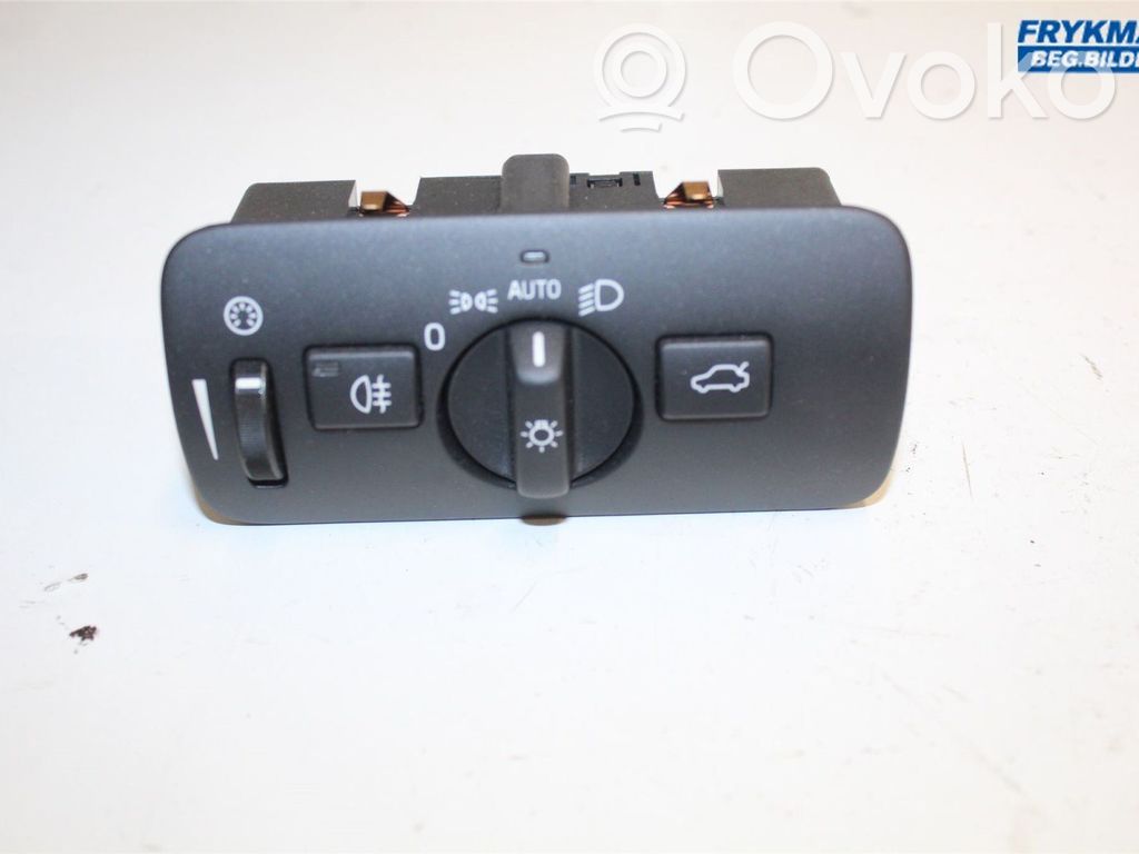 Volvo V40 Cross country Light switch 