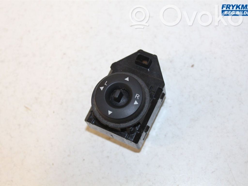 KIA Ceed Wing mirror switch 