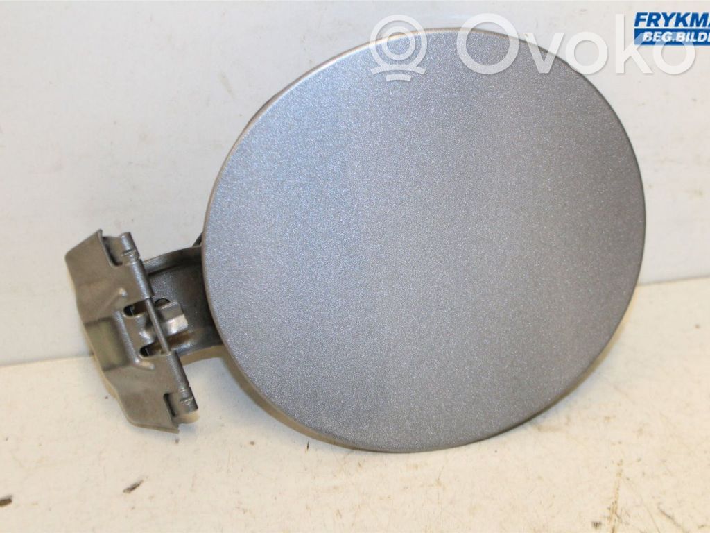 Mazda 2 Fuel tank cap lock 