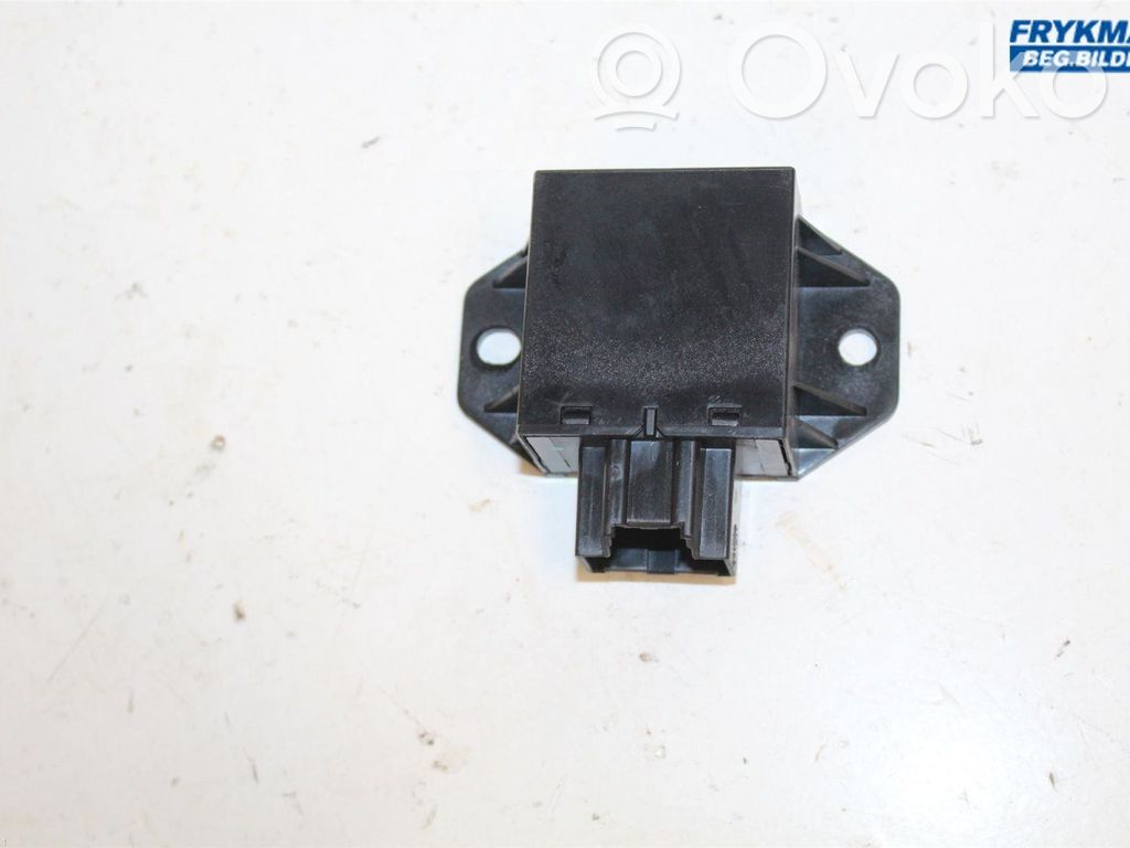 Opel Insignia A Oven ohjainlaite/moduuli 