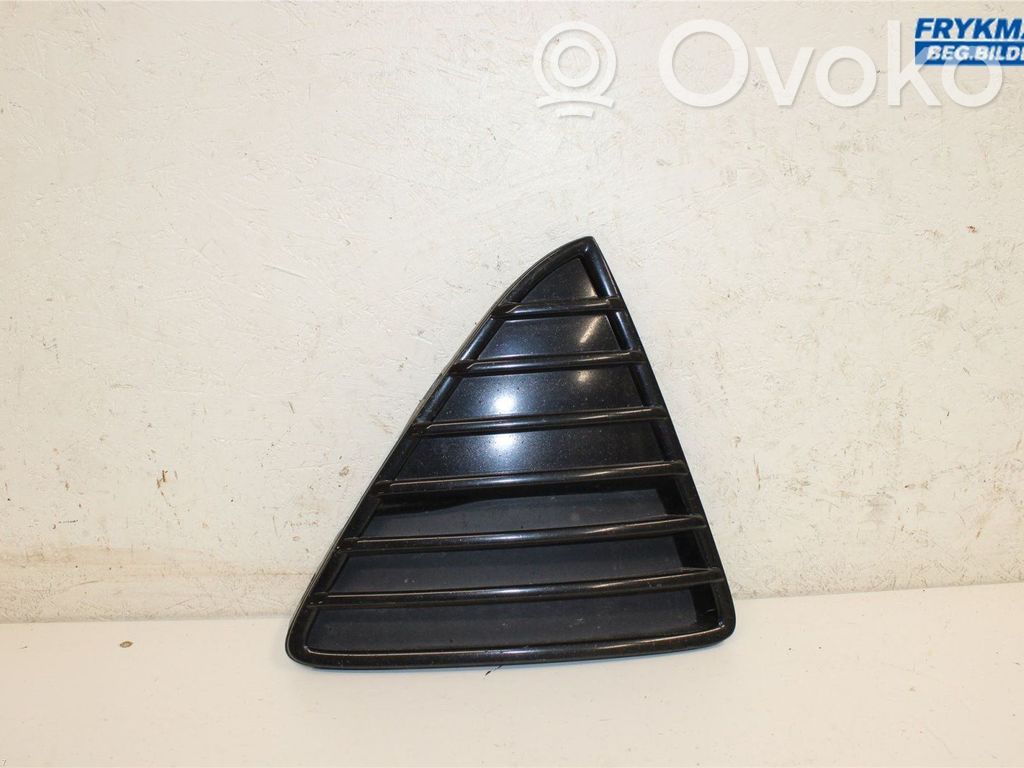 Ford Focus Front bumper lower grill 