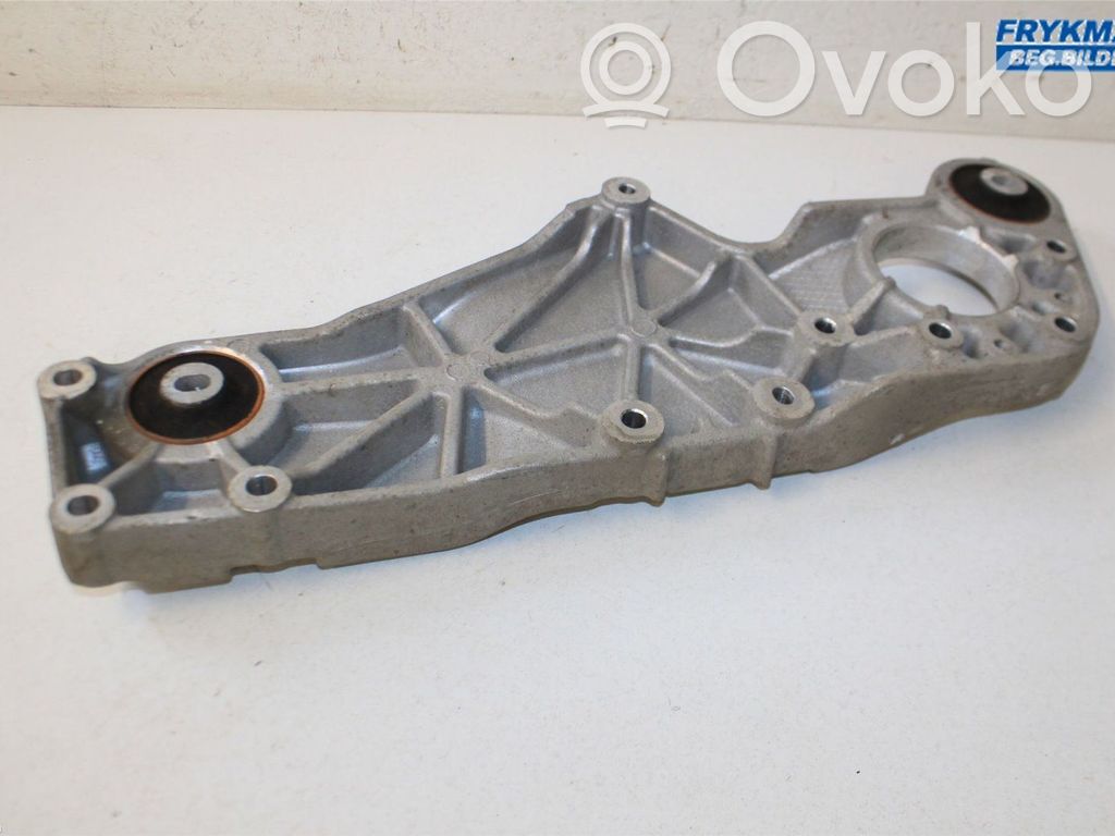 Ford Transit Custom Engine mounting bracket 