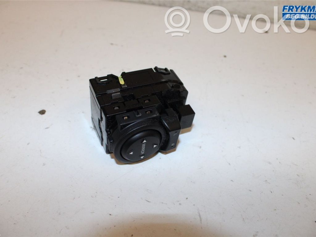 KIA Rio Wing mirror switch 