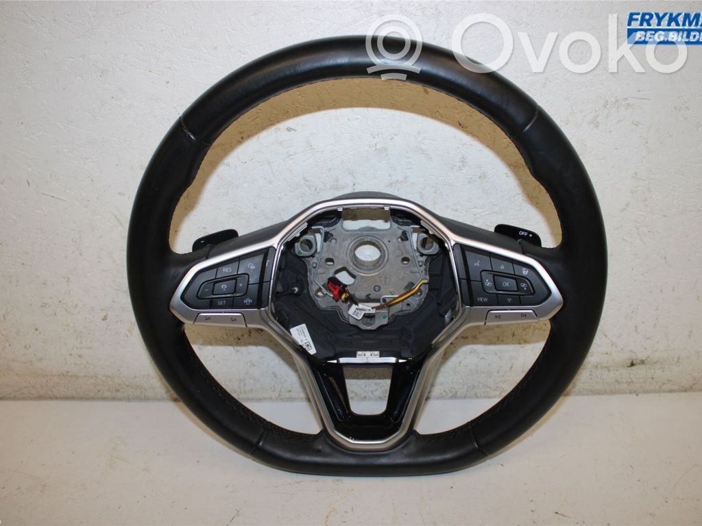 Volkswagen Golf VIII Ohjauspyörä 