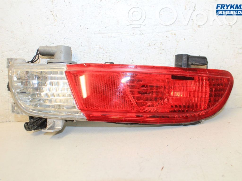 BMW 6 E63 E64 Aizmugurē atstarotājs 