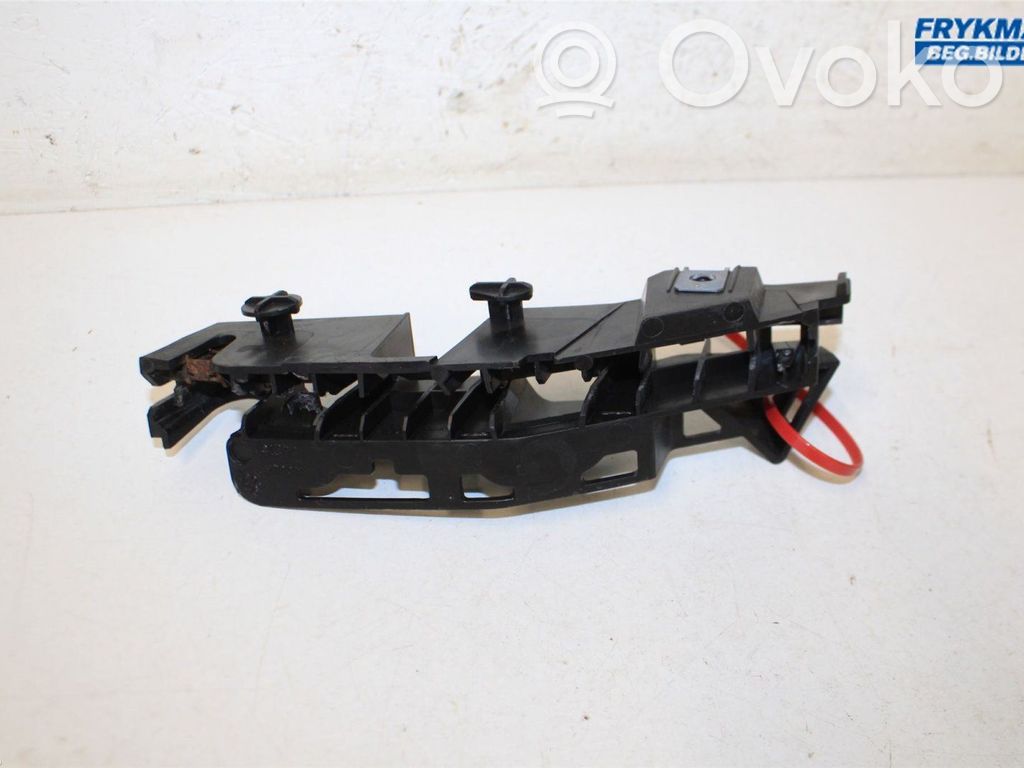 Peugeot 308 Front bumper mounting bracket 