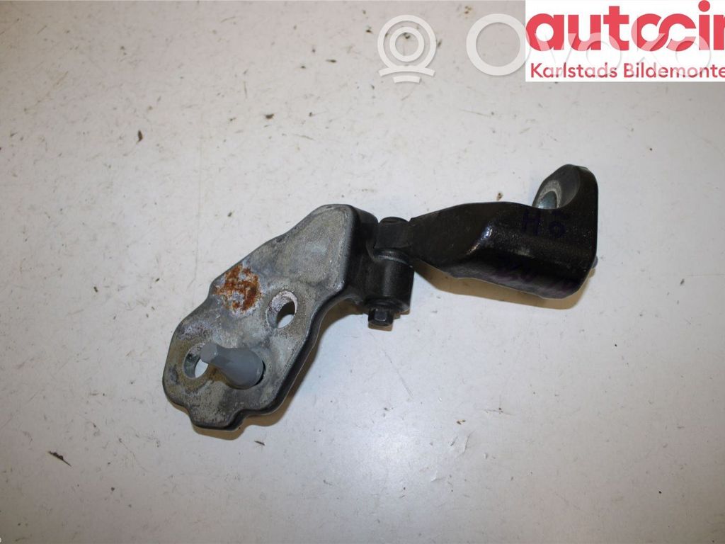 Front door upper hinge   2022343