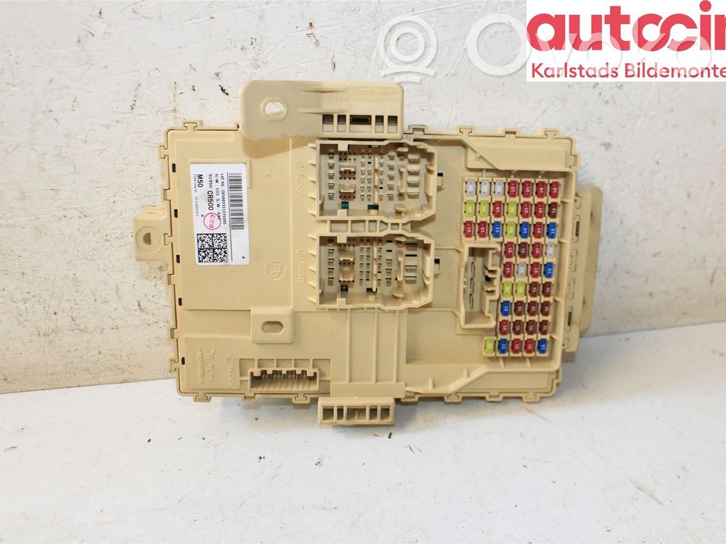 KIA Ceed Fuse module 