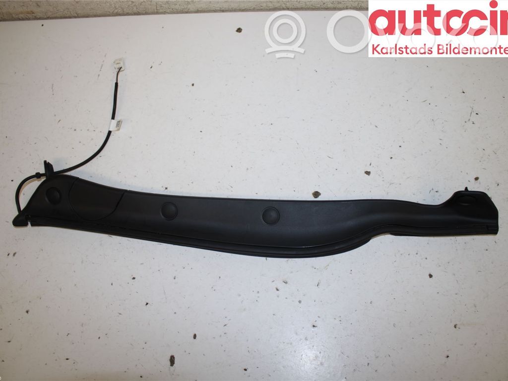 KIA Optima Tailgate trim 