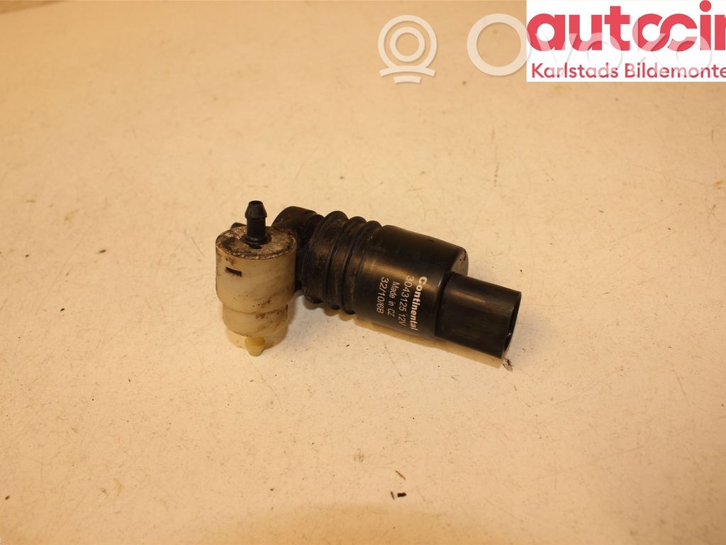 Mitsubishi Outlander Windscreen/windshield washer pump 
