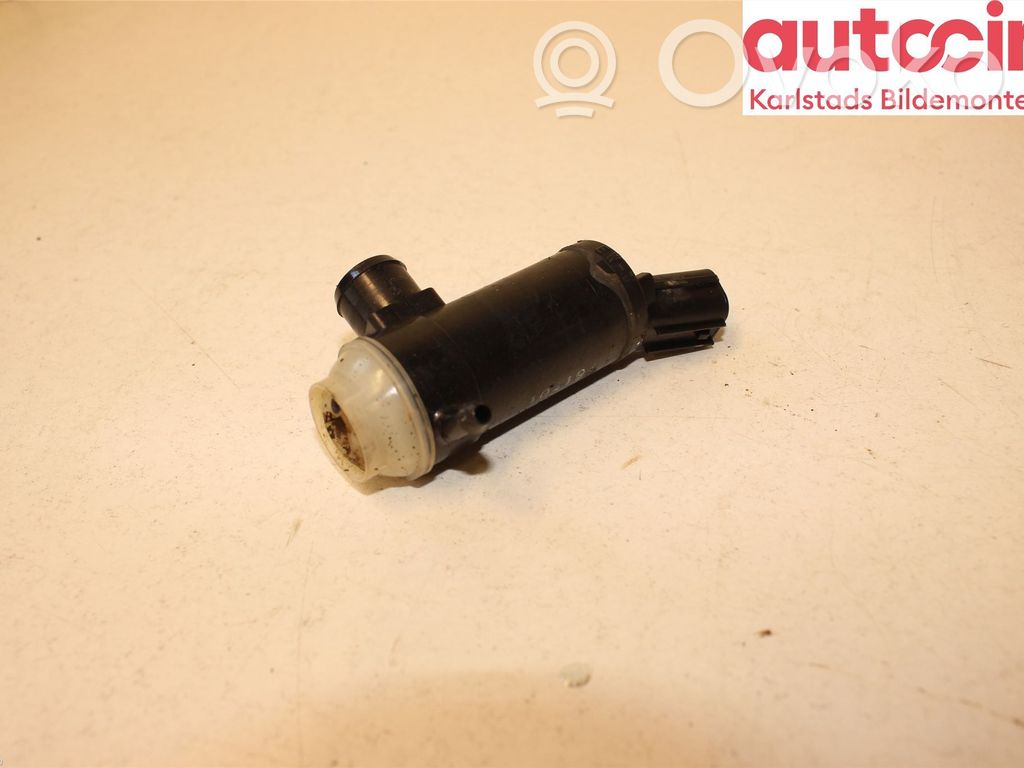 Subaru Outback Windscreen/windshield washer pump 