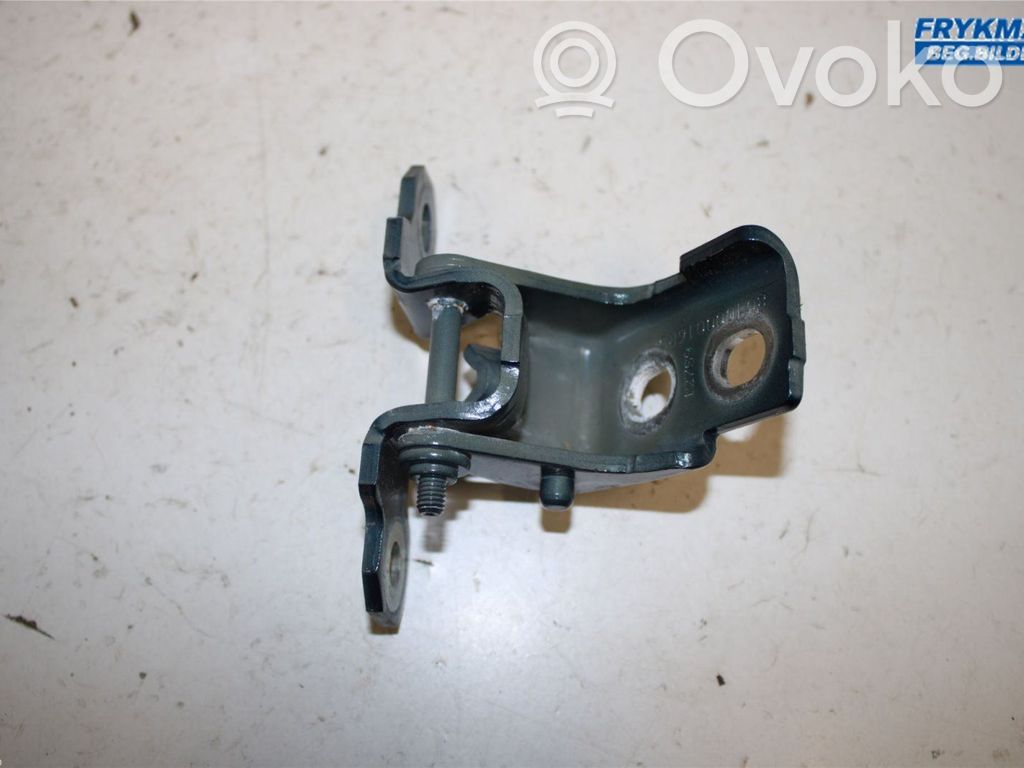 Front door upper hinge   804000017R