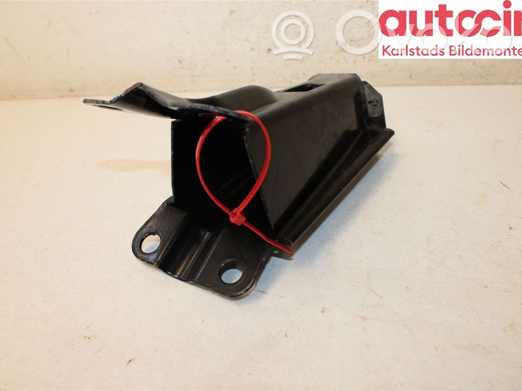 Volvo S80 Radiator support slam panel bracket 