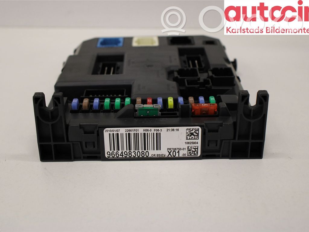 Peugeot 207 Fuse module 