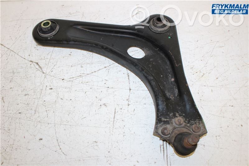 Citroen C3 Front lower control arm/wishbone 