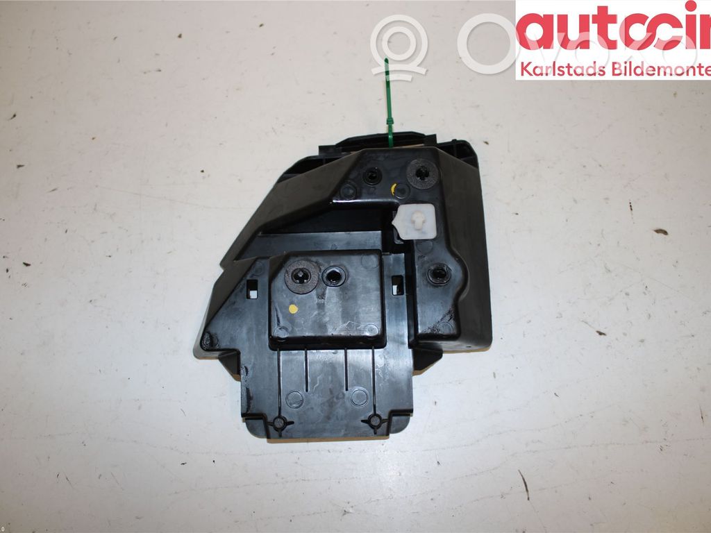 Rear bumper mounting bracket   2217498,JX7B17D980C,JX7B17D980C