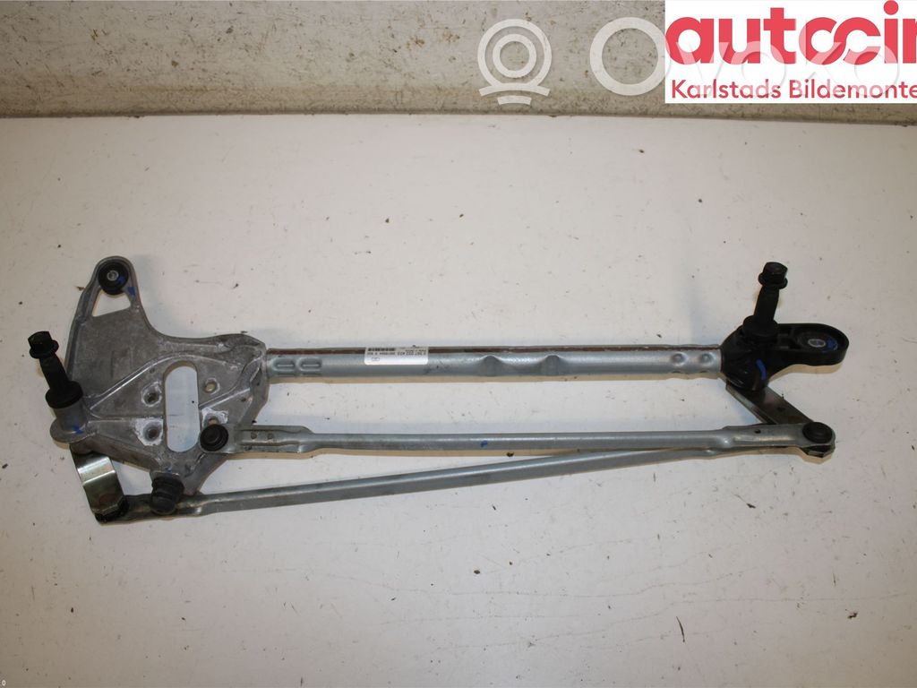 Ford Focus Front wiper linkage 