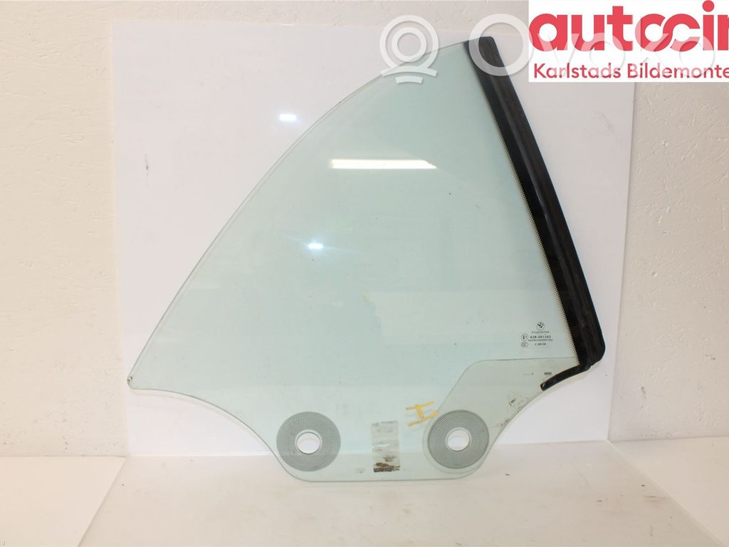 BMW 1 E82 E88 Rear vent window glass 