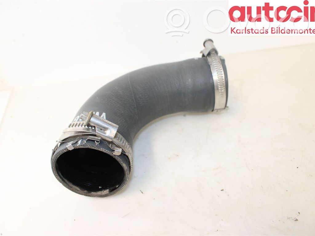 Volkswagen Touareg III Intercooler hose/pipe 