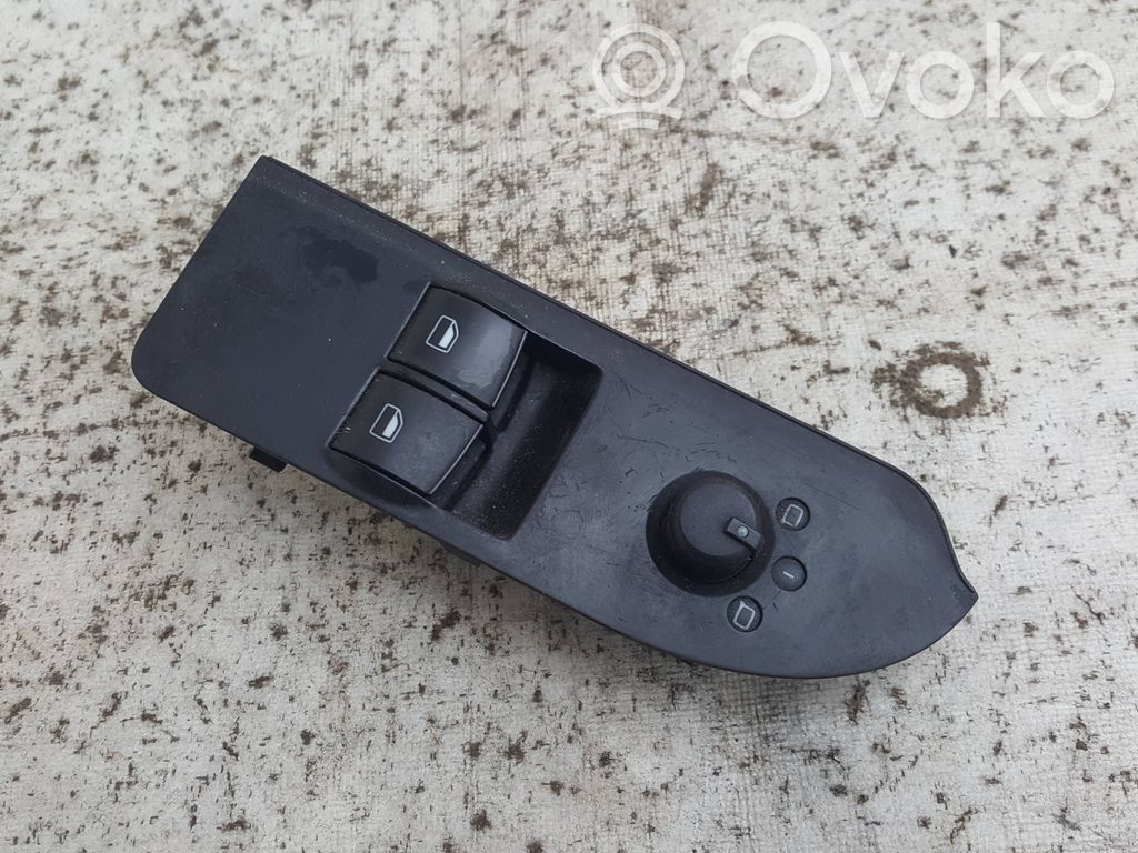 Electric window control switch   8Z0959851E