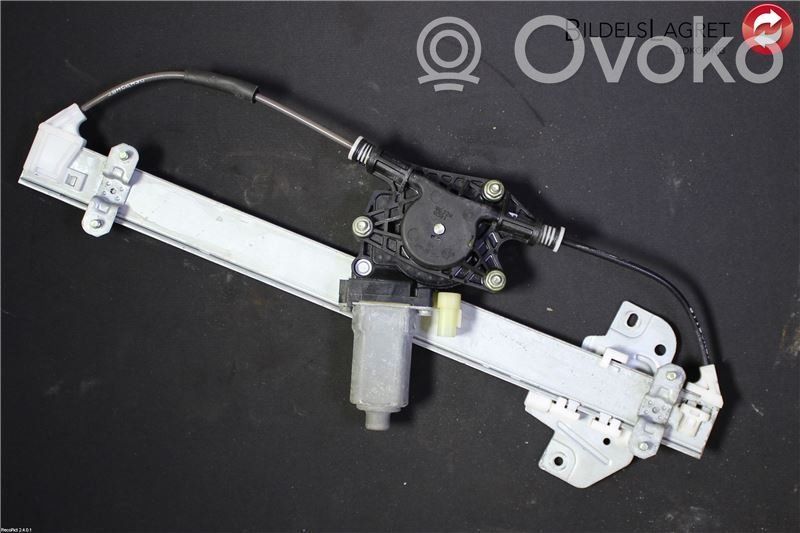 Elektryczny podnośnik szyby drzwi tylnych   834031G010,06J200381