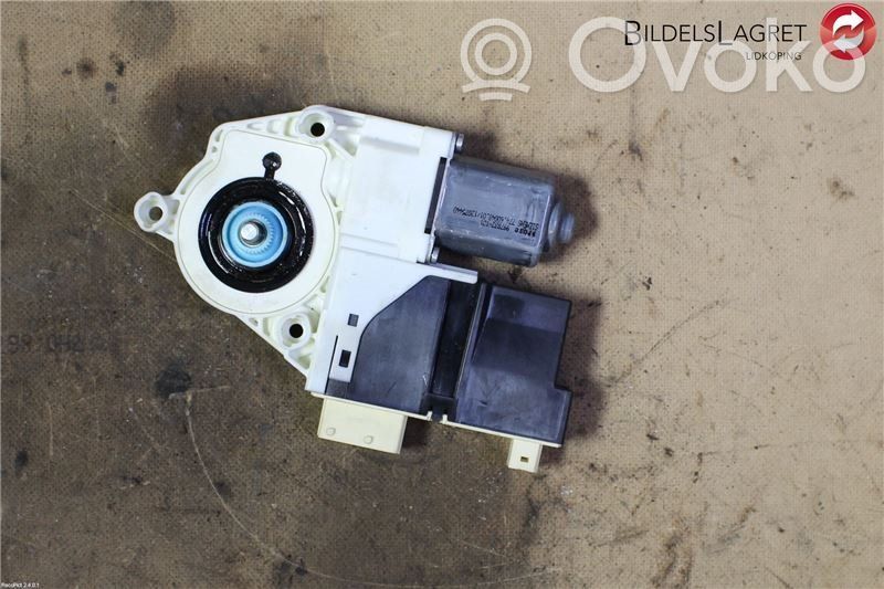 Silnik regulatora szyby drzwi przednich   9221S6,980697100,9649911180