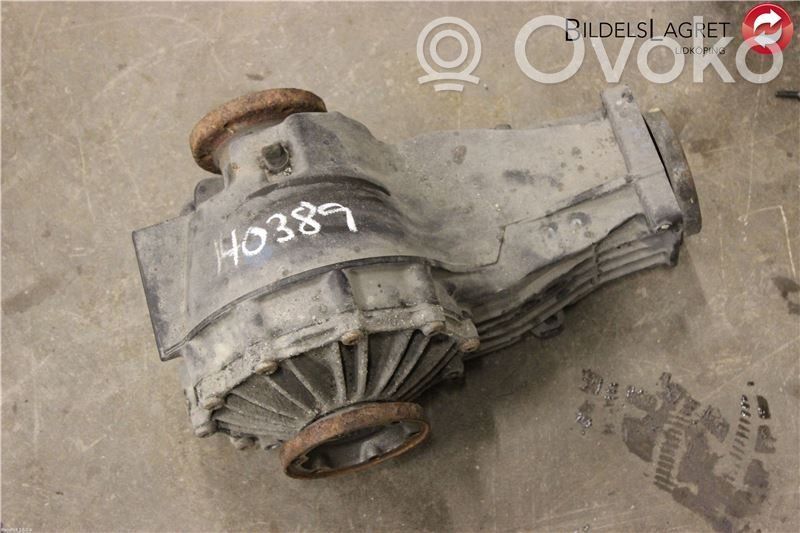 Audi A8 S8 D3 4E Galinis reduktorius 