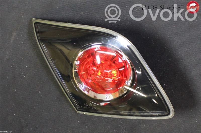Mazda 3 I Takaluukun takavalot 