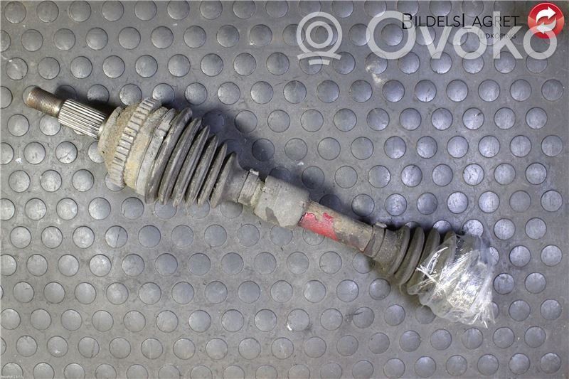 Etuvetoakseli   04593449AA