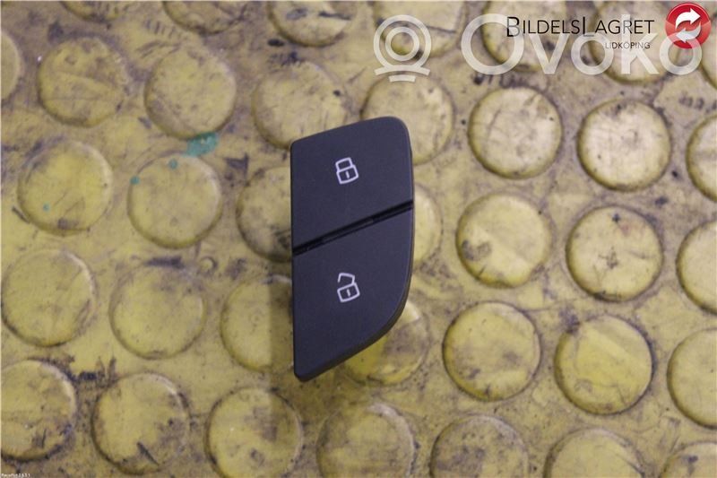 Audi A1 Central locking switch button 