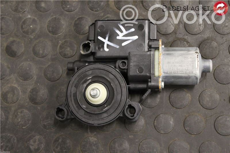 Volkswagen Polo V 6R Silnik regulatora szyby drzwi przednich 